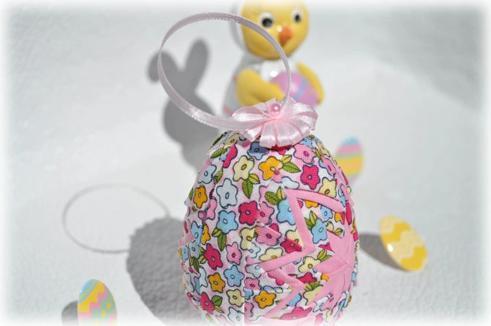 Easter Egg Quilted Ornament