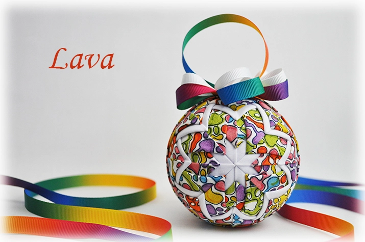 Farmhouse Friends Ornament